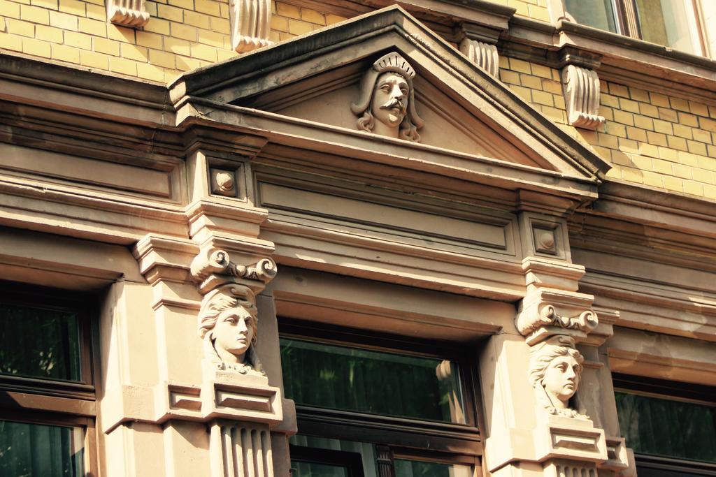 Zur Guten Quelle Köln Exterior foto
